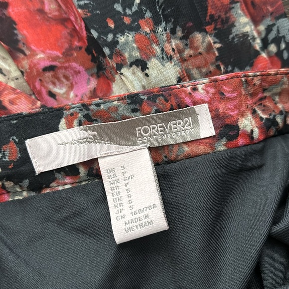 Forever 21 pleated satin midi skirt sz S - Picture 6 of 9